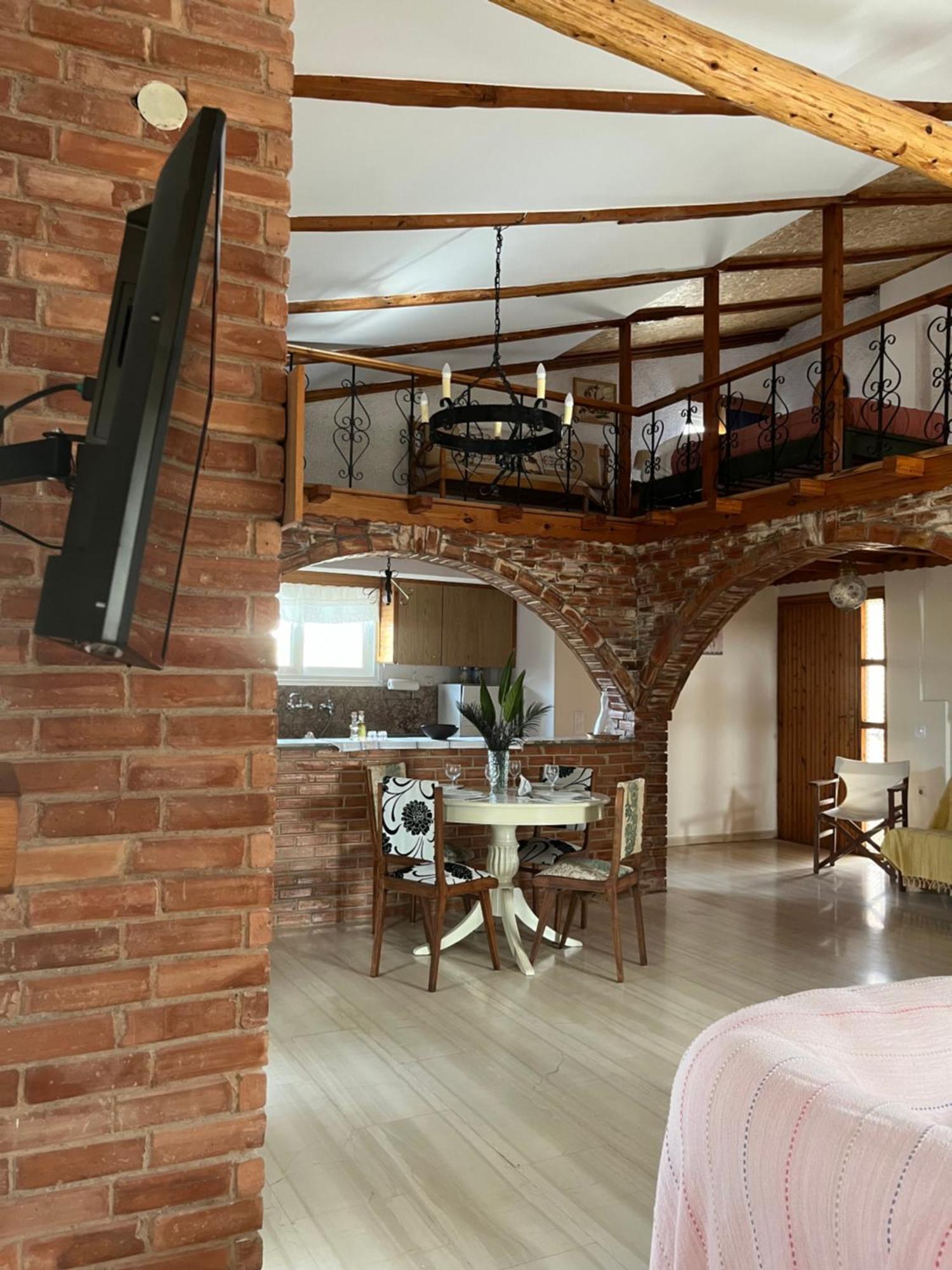 Kamera House Khordhákion Eksteriør billede