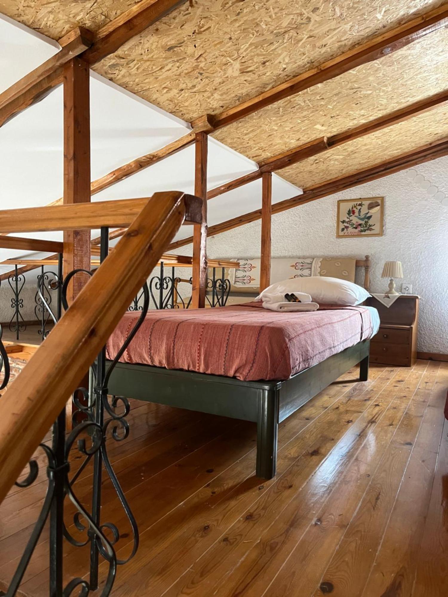 Kamera House Khordhákion Eksteriør billede