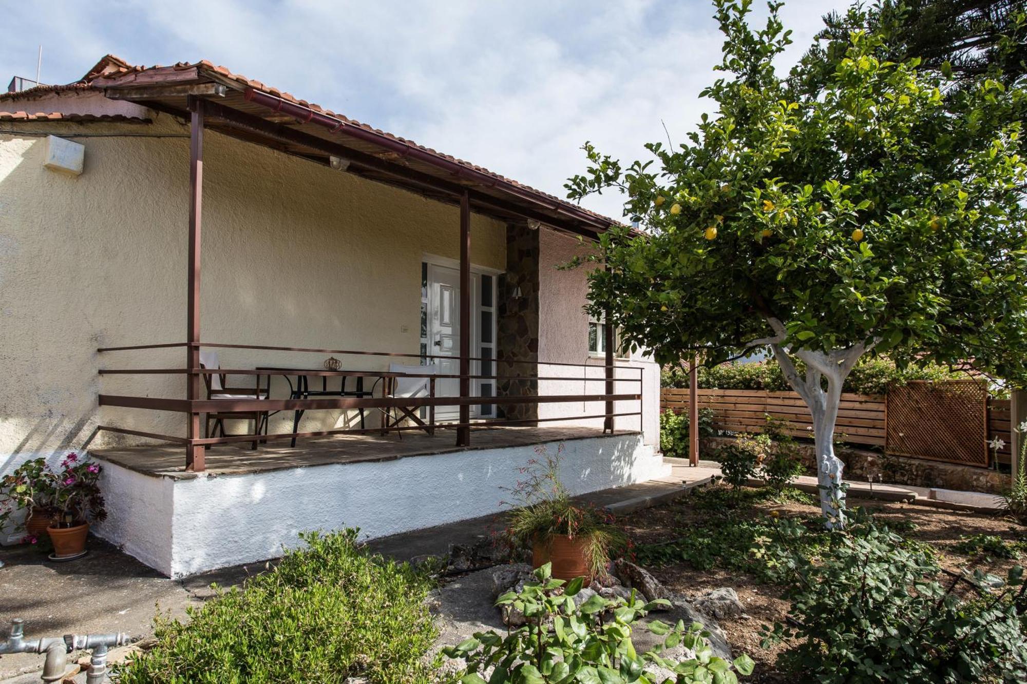 Kamera House Khordhákion Eksteriør billede